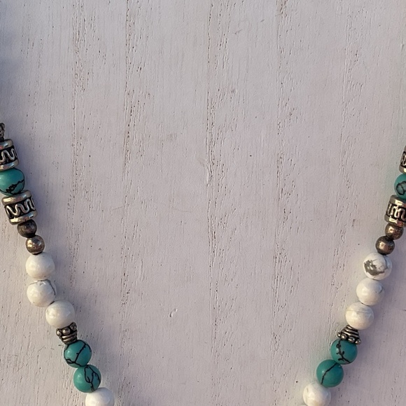 Faux Turquoise Silver Bead Necklace Pendant Howlite Fake Turquoise 20” Vintage - Picture 5 of 12